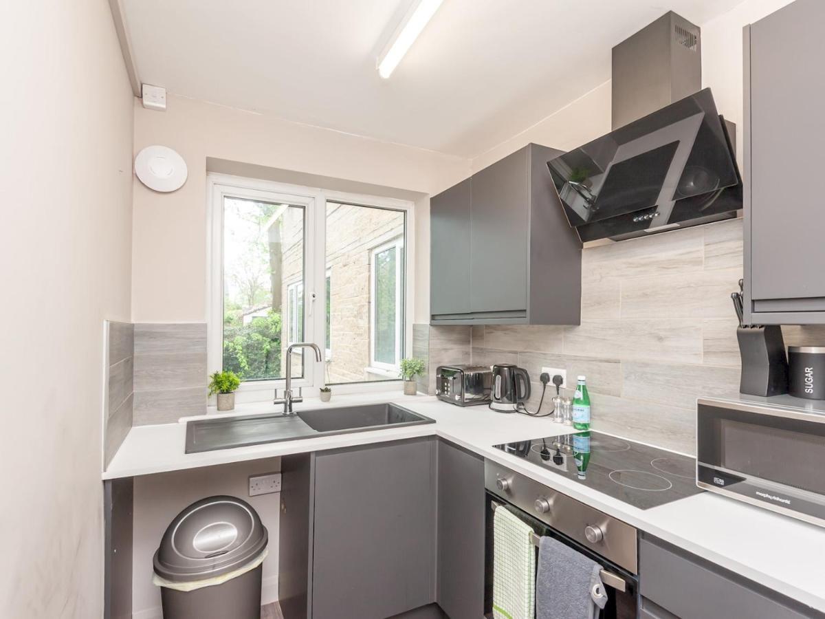 Apartament Pass The Keys Couples Haven On The Banks Of The River Aire Leeds  Zewnętrze zdjęcie